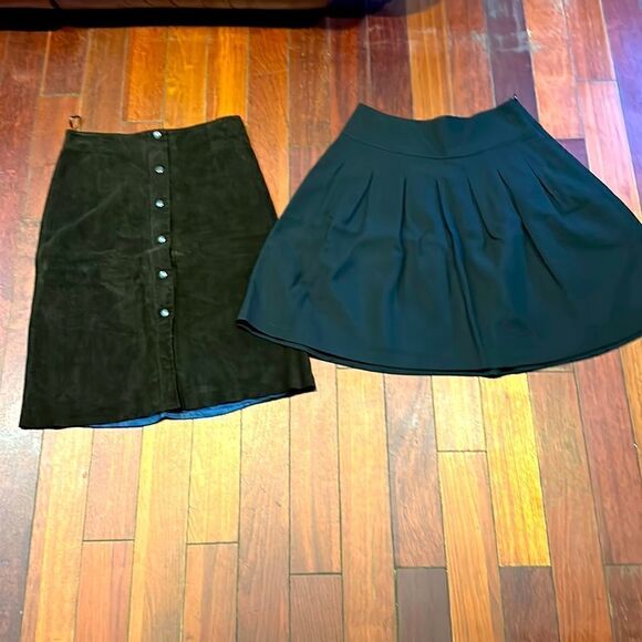 Banana Republic Skirts - Picture 1 of 5